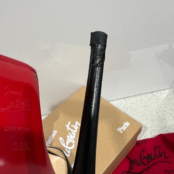 Christian Louboutin Iriza 100 mm Pumps. - Picture 6 of 16